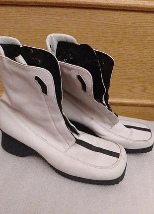 Ботинки женские
