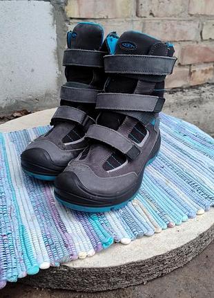 Очень теплые и удобные зимние ботинки keen 36-37р.