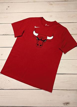 Мужская красная коттоновая футболка nike tee nba chicago bulls оригинал наймага чикаго буллс