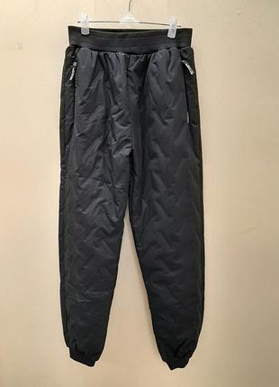 Брюки подростковые черные на меху с-10219. размеры: 170
цена&nbsp; - 450 грн 
материал: полиэстер