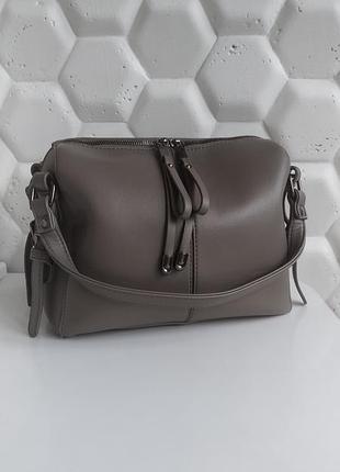 Женская сумка серая с короткими ручками