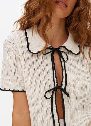 Красива кофтинка на завʼязках