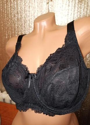 Гарний бюстгальтер