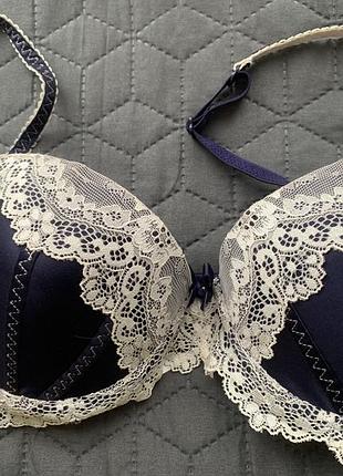 Бюстгальтер