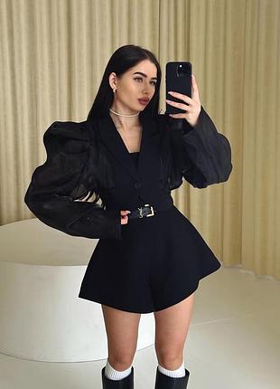 Стильний чорний укорочений піджак з прозорими рукавами буфами