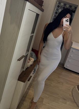 Біла міді сукня в рубчик по фігурі сукня максі по фігурі в рубчик біла сукня біле плаття в рубчик по фігурі