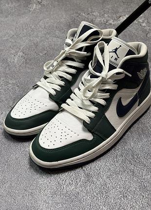Оригінальні кросівки nike air jordan 1 mid se оригінал