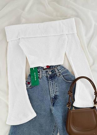 Кофтинка з відкритими плечима з теплої тканини