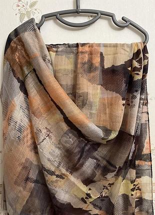 Шарф в приятных теплых цветах