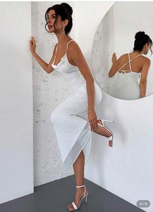 Сукня довга максі у перлинки з відкритими плечами , вечірня