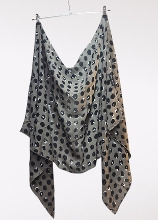 Очень красивый большой шарф