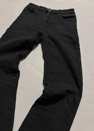 Джинси жіночі