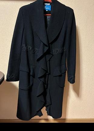 Элегантное женское пальто