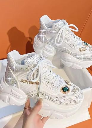 Білі стильні кросівки на платформі камні стрази