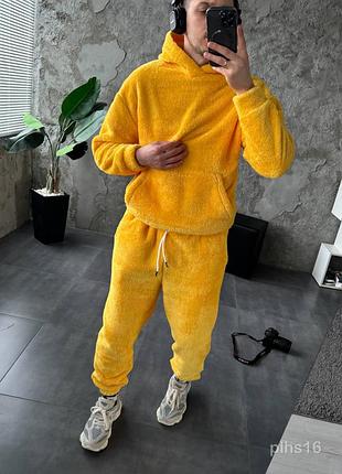 Мужской костюм двойка качественная ткань удобна на осень спортивный костюм