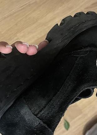 Жіночі осінні туфлі