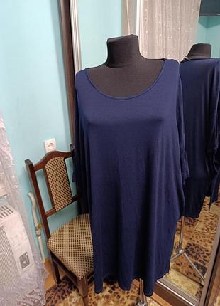 Футболка 🥰🥰🥰