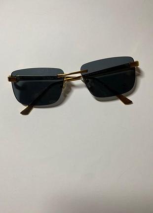 Солнцезащитные очки прямоугольные темные cartier
