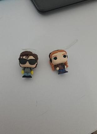 2 фигурки из киндера