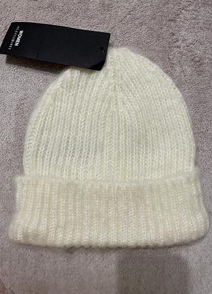 Шапка жіноча беж