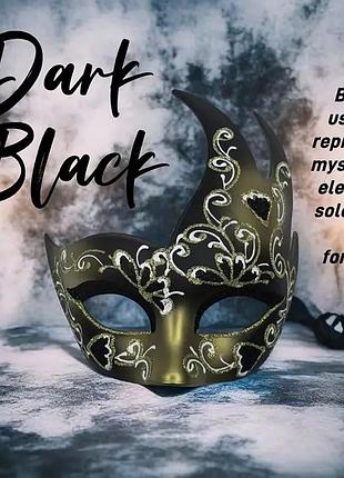 Элегантная венецианская женская маска черно -золотистая