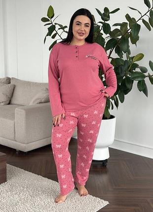 Мʼяка піжама великого розміру у рожевому кольорі (лонгслів + штани)