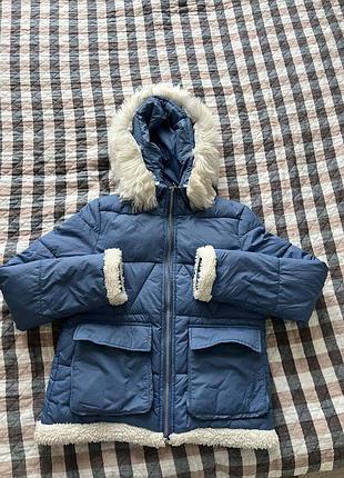 Продам зимню куртку в идеальном состоянии