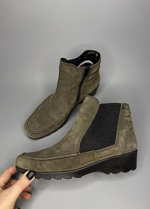 Осінні черевики hotter