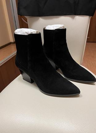 Замшеві чоботи emporio armani 38 розмір