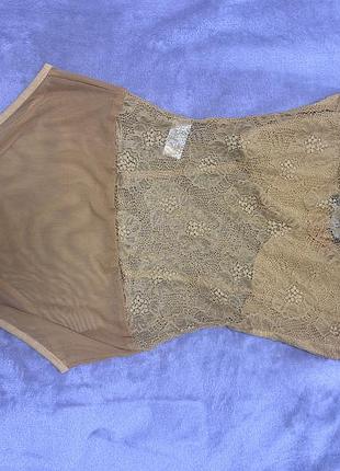 Боді, яке дуже гарно вигляд як білизна, так і просто носити як майку