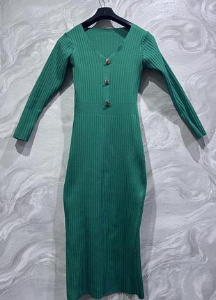 Стильна зелена трикотажна сукня