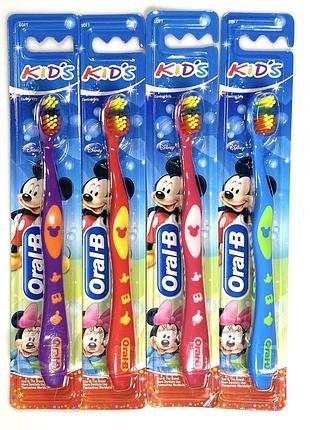 Дитяча зубна щітка oral-b (міккі маус)
