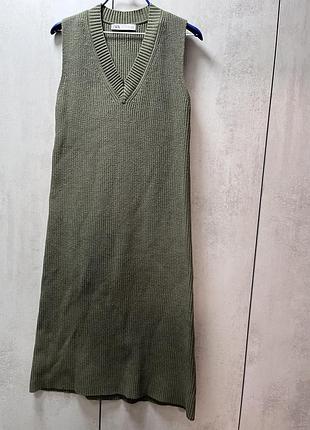 Оливкова сукня zara