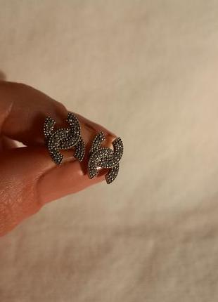 Серебряные серьги shanel