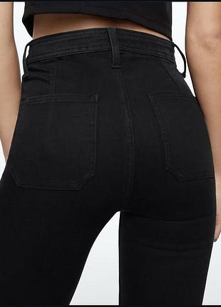 Джинси скіні  класичні еластичні по фігурі чорні базові з виточками кокеткою на сідницях primark