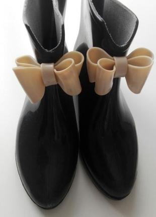 Резиновые сапоги, ботинки, черевики1 фото