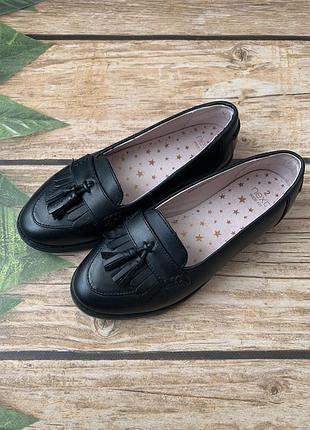 Туфлі лофери шкіряні