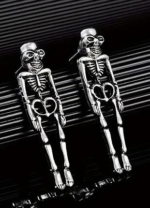 Серьги гвоздики "скелеты"