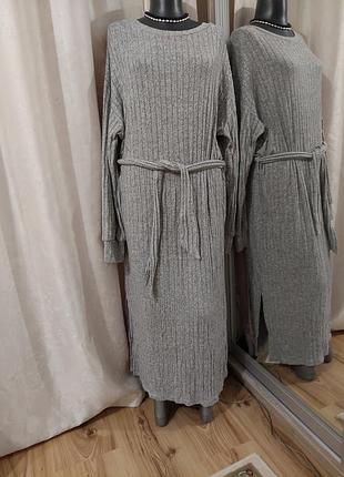 Теплое с пояском и разрезами по бокам платье 👗 большого размера