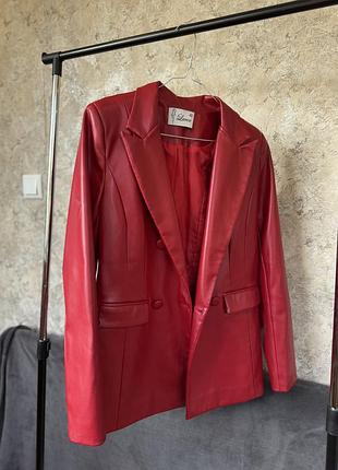 Пиджак из натуральной кожи