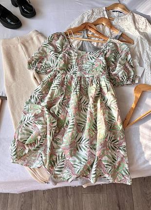 Коттоновое летнее платье в тропический принт трапеция