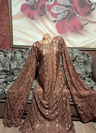 Шикарное гипюровое платье.