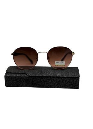 Женские универсальные очки в малиновом цвете