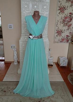 Вечернее платье в цвете тифани