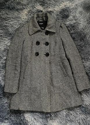 Пальто жіноче