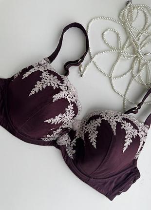 Бюстгальтер
