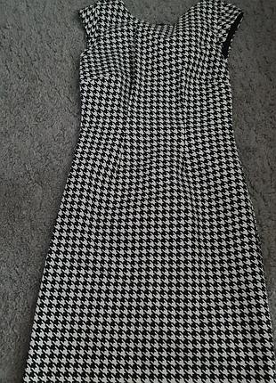 Платье женское.