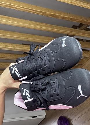 Кросівки 👟