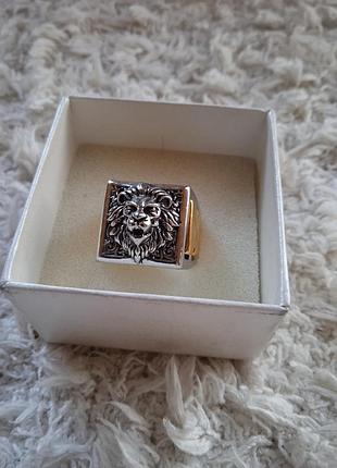 Чоловіче кільце з левом