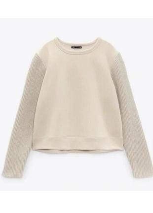 Утепленный свитшот zara с вязанными рукавами
